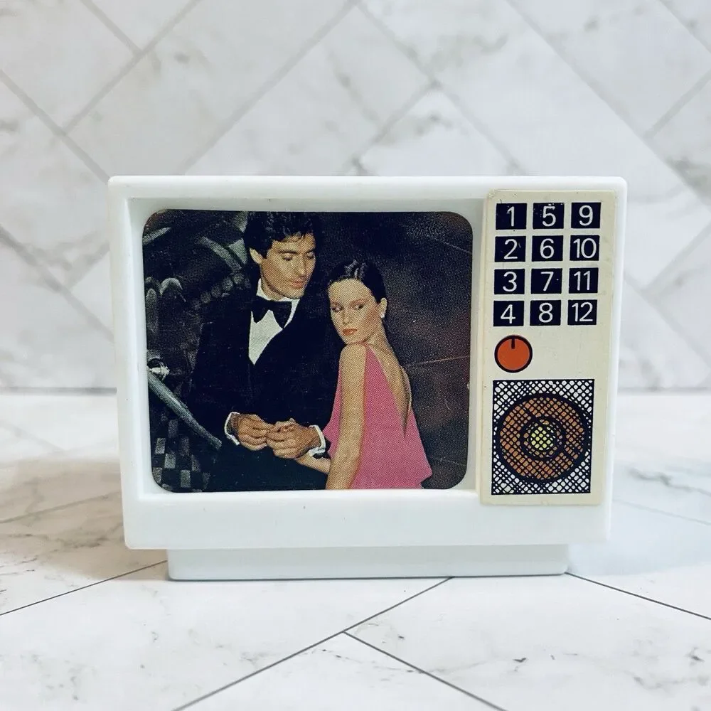 Vintage 1984 Meritus Industries, Inc. Barbie Dollhouse Television Set TV C208B